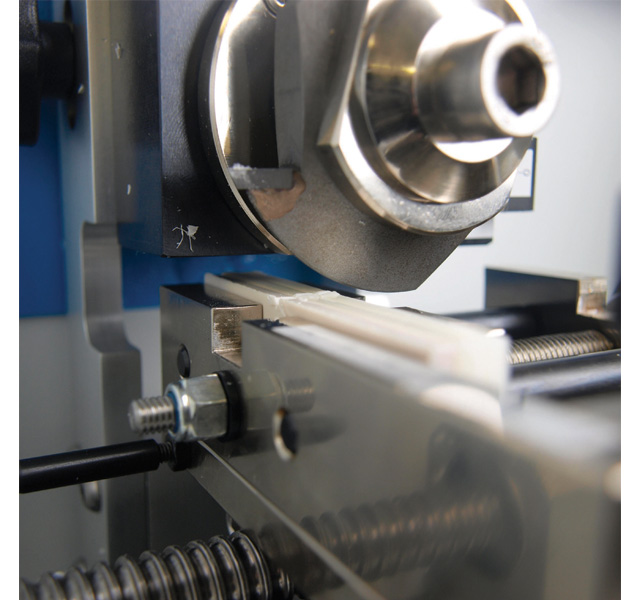 AUTOCYCLE TEST SAMPLE NOTCHING CUTTER